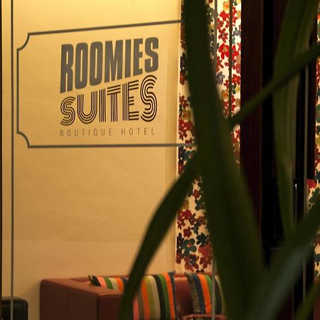 Roomies Suites Batu Feringgi Exterior foto