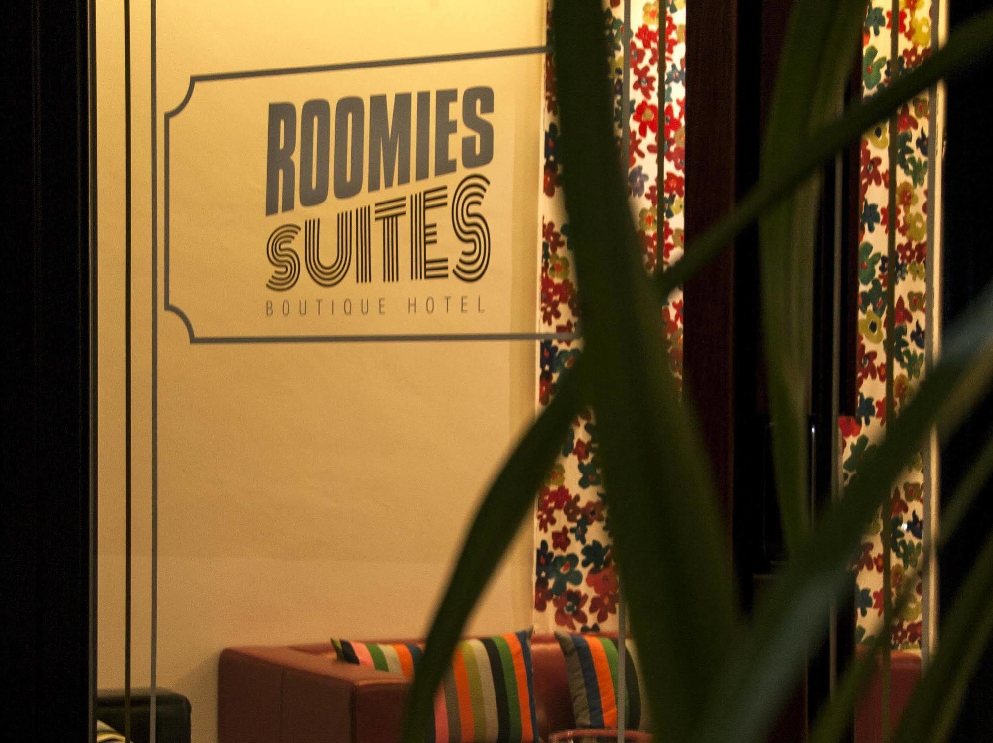 Roomies Suites Batu Feringgi Exterior foto
