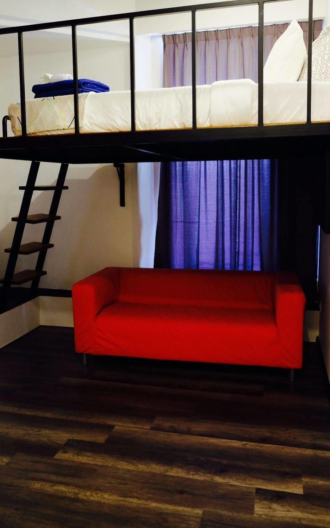 Roomies Suites Batu Feringgi Exterior foto