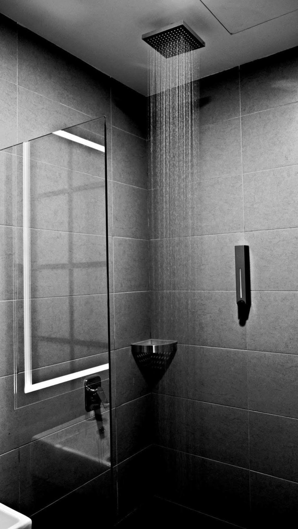 Roomies Suites Batu Feringgi Exterior foto